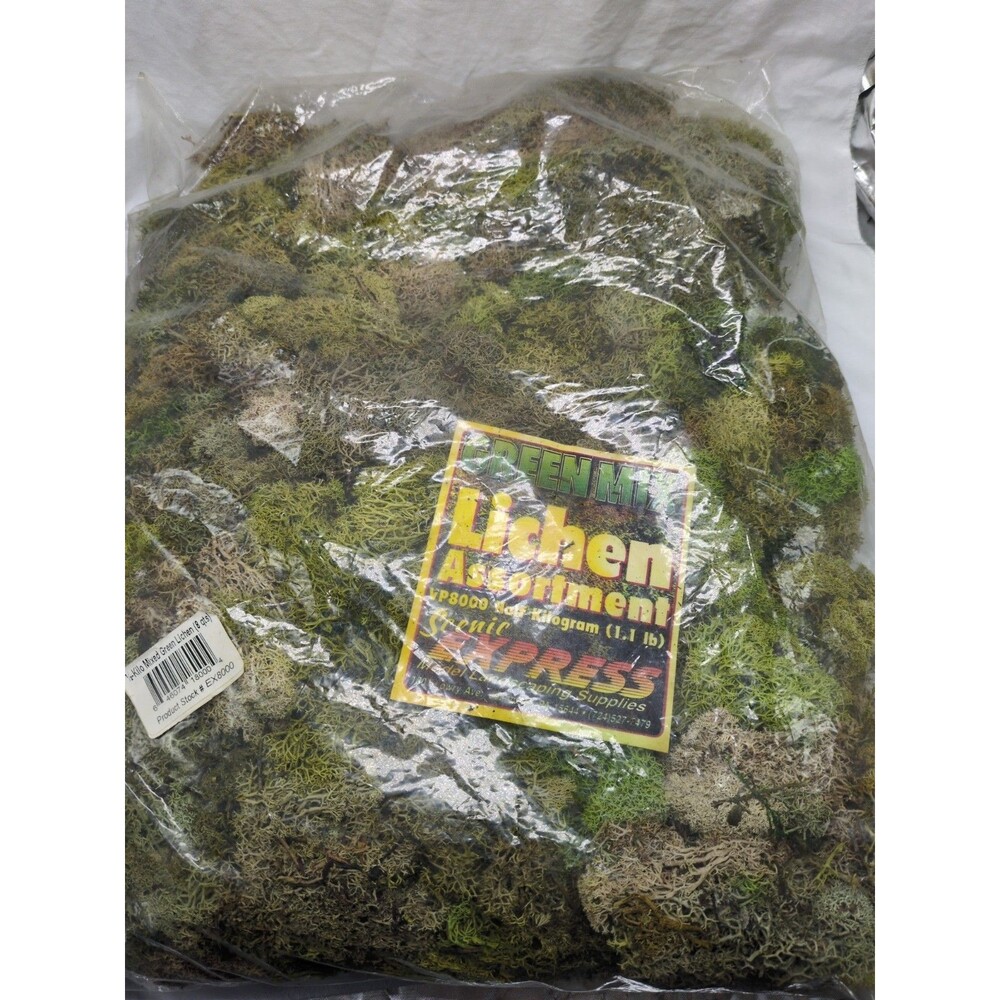 Scenic Express Green Mix Lichen Assortment 1.1 LB Miniature Terrain Accessory